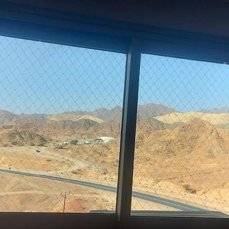 Eilat Octopus Apartment - אילת אוקטופוס -שני חדרים וסלון, בריכה בקיץ Exterior foto